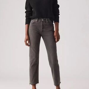 LEVI’s 501 ORIGINAL CROPPED HIGH RISE STRAIGHT WOMEN'S JEANS - Medium Wash - 26”